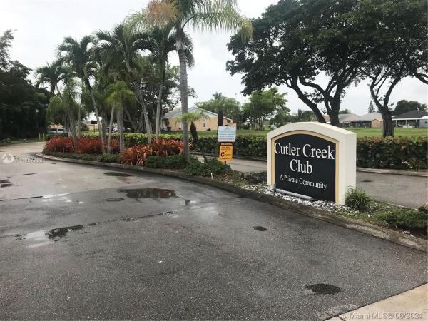 Cutler Creek Club, 10373 SW 209th Ln #10373, Cutler Bay, Florida 33189, image 2