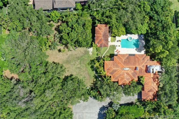 8051 SW 53rd Ct, Unincorporated Dade County, Florida 33143, image 2