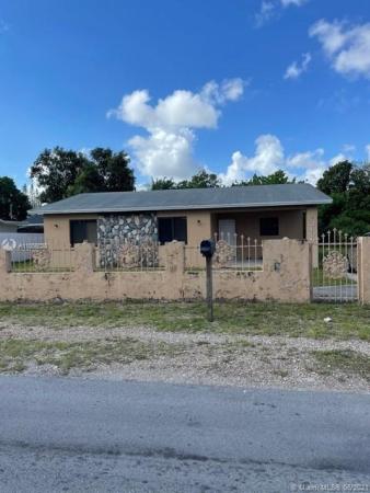 Liberty Gardens, 3600 NW 213th St, Miami Gardens, Florida 33056, image 2