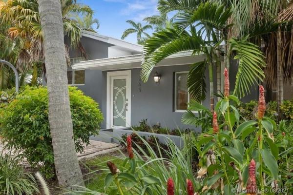 Tropical Isle Homes, 265 Glenridge Rd, Key Biscayne, Florida 33149, image 2