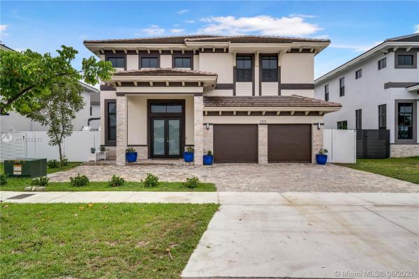 University Park No HOA, 2815 SW 98th Ave, University Park, Florida 33165, image 2