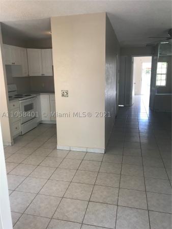 Villa Del Trio, 5864 S 37th Ct, Greenacres, Florida 33463, image 2