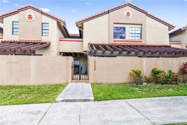 Courtyards In The Crossings, 13266 SW 114th Ter, The Crossings, Florida 33186, image 2