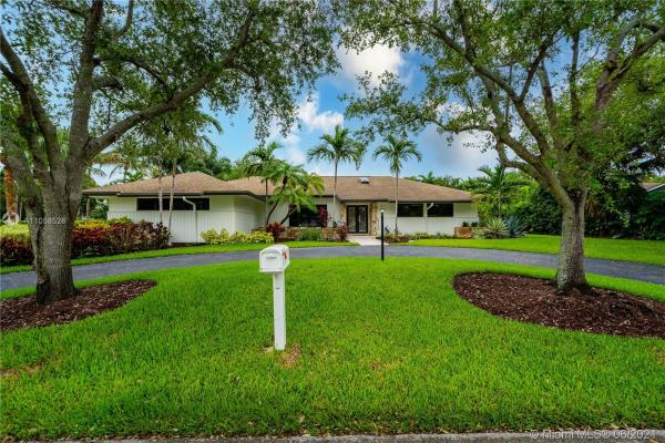 Charlotte Estates, 17103 SW 78th Pl, Palmetto Bay, Florida 33157, image 2