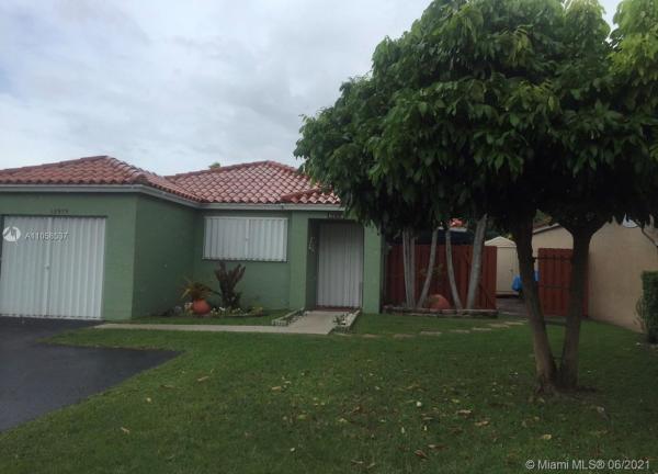Deerwood Estates, 12975 SW 150th Ter, Three Lakes, Florida 33186, image 2