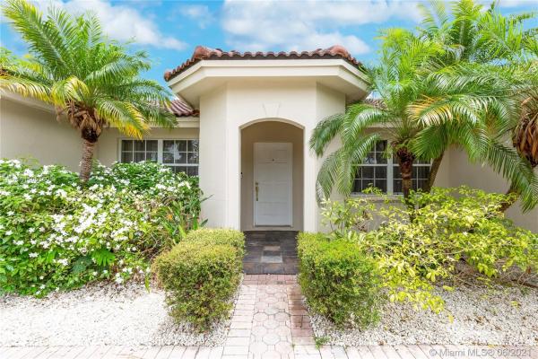 Kessler Grove, 15229 SW 170 Ter #, Richmond West, Florida 33187, image 2