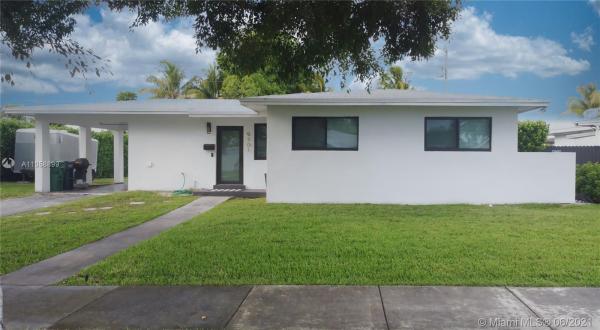 Pine Tree Manor, 9501 Lisa Rd, Cutler Bay, Florida 33157, image 2