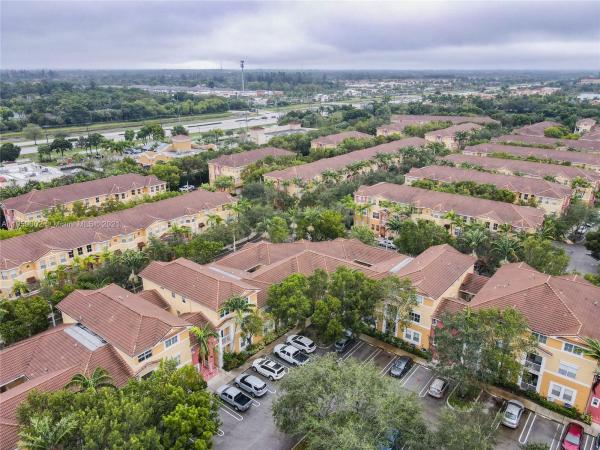 Shoma Courtyards At Royal Palm Beach, 2022 Shoma Dr, Royal Palm Beach, Florida 33414, image 2