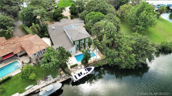 Riviera, 755 Blue Rd, Coral Gables, Florida 33146, image 2