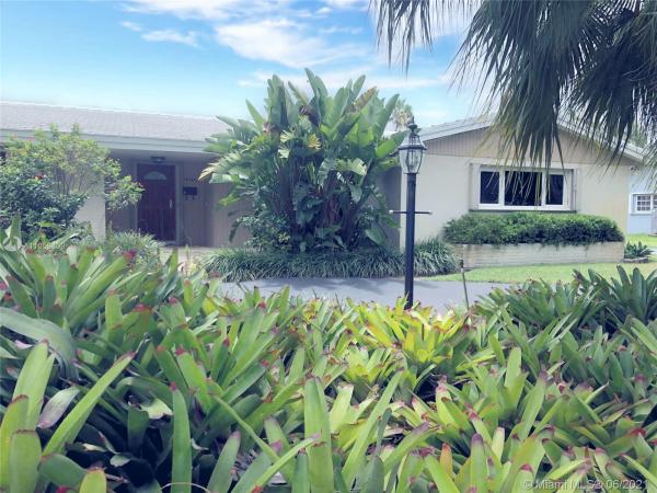 Moon Gate, 14240 SW 79th Ct, Palmetto Bay, Florida 33158, image 1