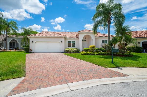 Waterford Landing At Country Isles, 1808 Water Ridge Dr, Weston, Florida 33326, image 2