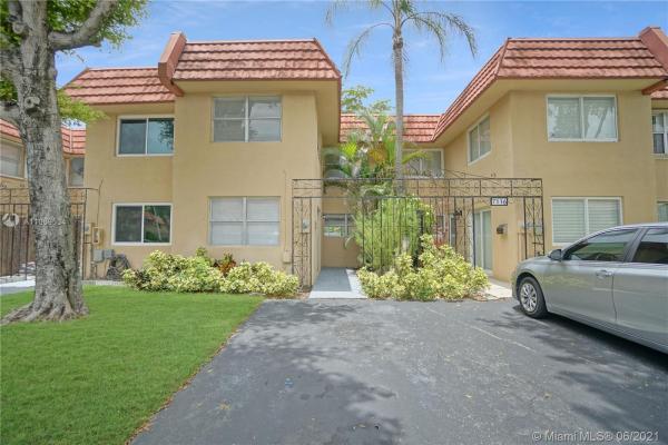 Ludlum Lakes Townhouses 2, 7114 NW 169th St #7114, Hialeah, Florida 33015, image 2