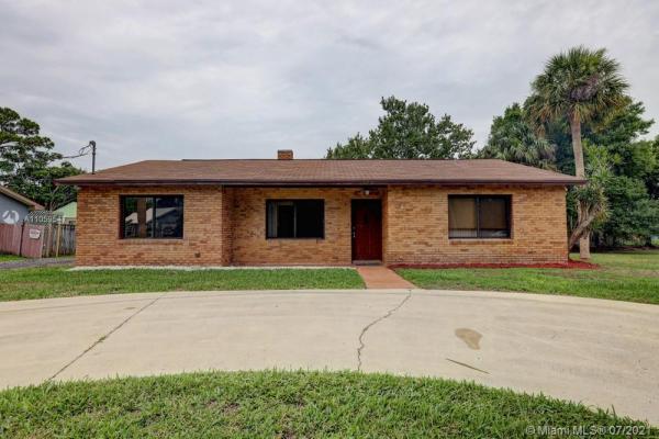 5201 Hickory, Florida 34982, image 2