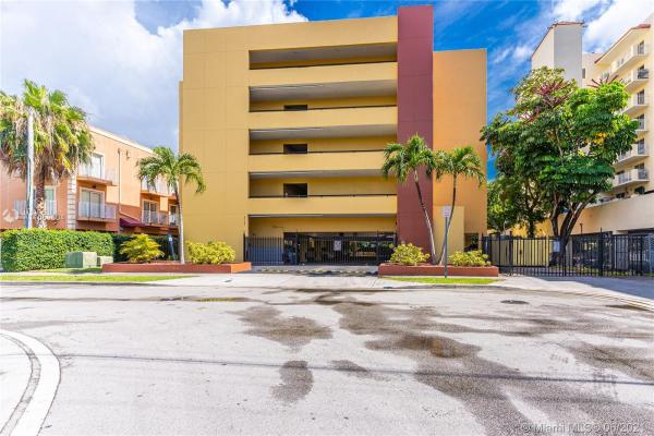 Riverbreeze Villas, 2727 NW 17th Ter #305, Miami, Florida 33125, image 2