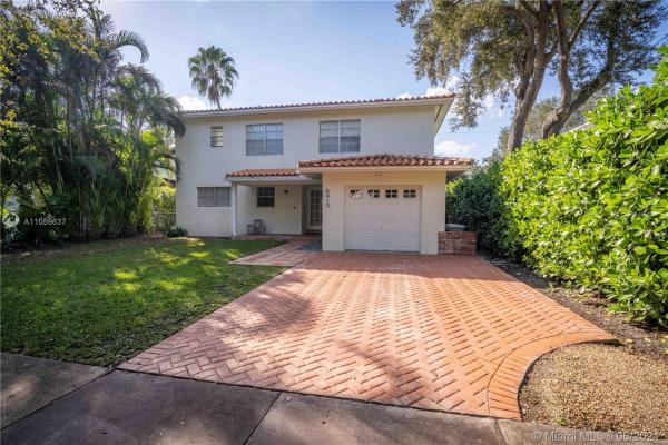 Riviera, 6910 Barquera St, Coral Gables, Florida 33146, image 2