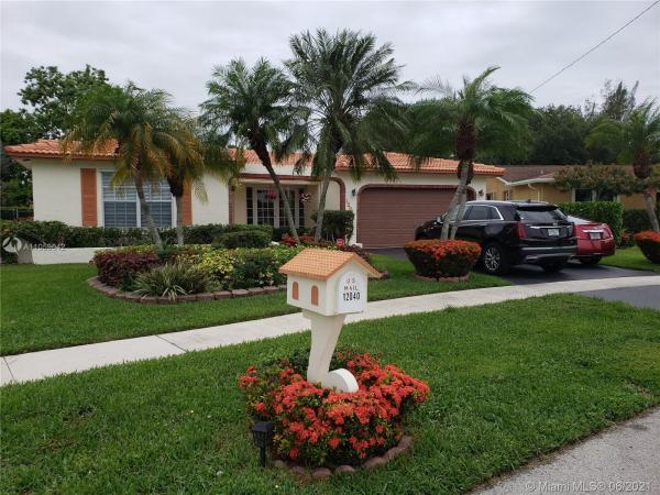 Twin Lakes, 12040 NW 29th St, Sunrise, Florida 33323, image 2