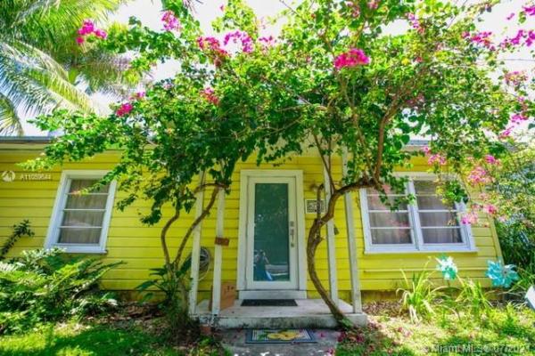 Bird Road Estates, 6272 SW 43rd St, South Miami, Florida 33155, image 2