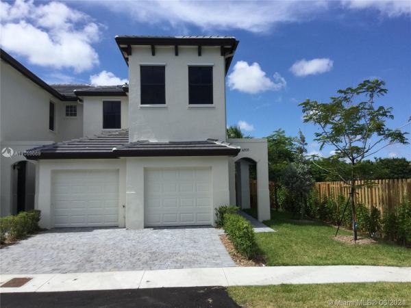Oak Hammock Townhomes, 22535 SW 102nd Ave 0, Cutler Bay, Florida 33190, image 2