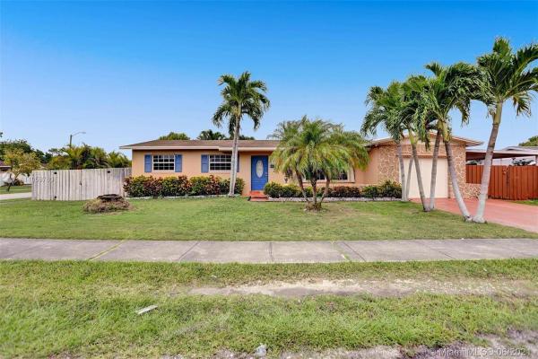 South Miami Heights Residential, 11752 SW 196th Ter, South Miami Heights, Florida 33177, image 2