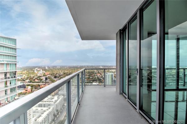 Axis On Brickell North, 1111 SW 1st Ave #UPH4014, Miami, Florida 33130, image 2