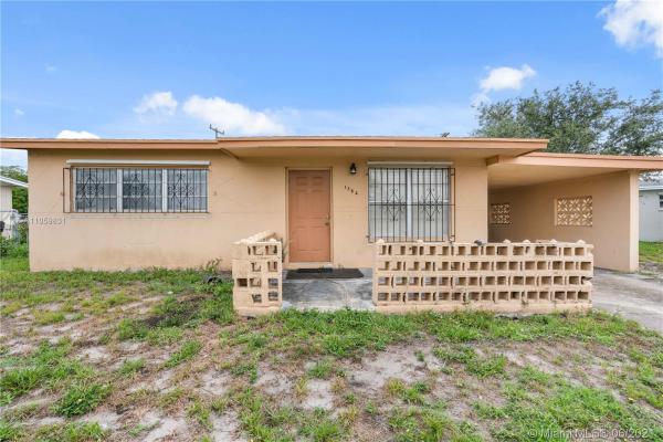 Roosevelt Estates, 1382 9th Ct, West Palm Beach, Florida 33401, image 2