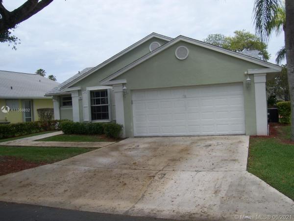 North Gate, 705 SE 27th Ln, Homestead, Florida 33033, image 2