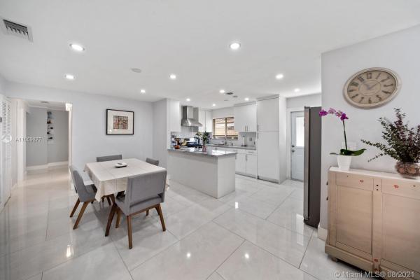 Coral Villas, 6449 SW 29th St, Coral Terrace, Florida 33155, image 2