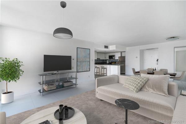 Tower 1800, 1800 Collins Ave #12B, Miami Beach, Florida 33139, image 2