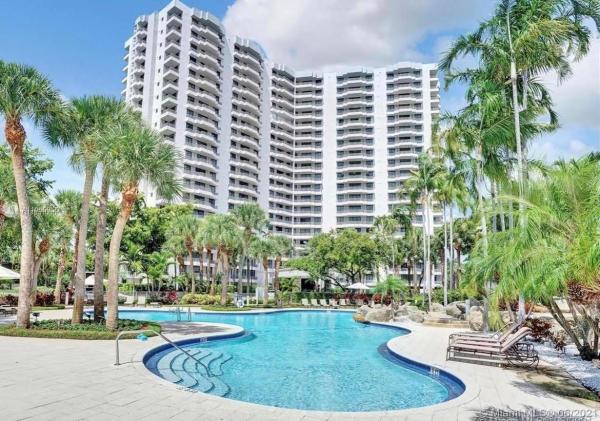 Parc Central Aventura East, 3300 NE 192nd St #814, Aventura, Florida 33180, image 2