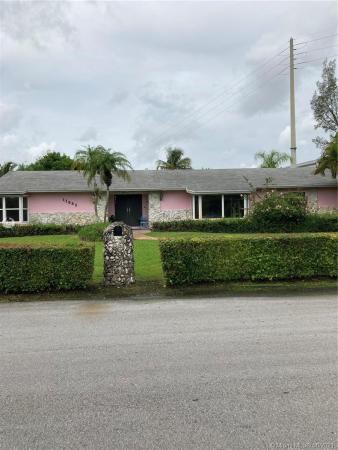 Pine Shore, 11582 SW 126th Ter, Kendall, Florida 33176, image 2