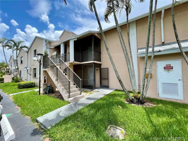 Lakeshore, 1303 S Liberty Ave #1303-F, Homestead, Florida 33034, image 2