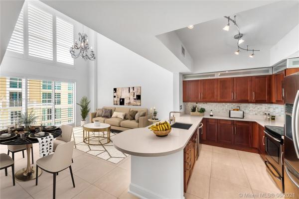 Downtown Dadeland, 7270 SW 88th St #B518, Kendall, Florida 33156, image 2