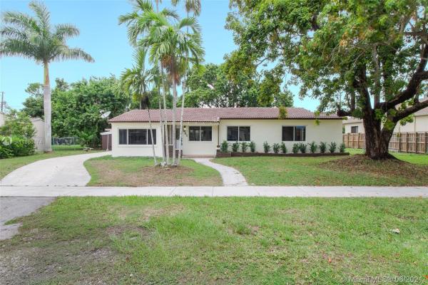 Ponce De Leon, 231 NW 14th St, Homestead, Florida 33030, image 2