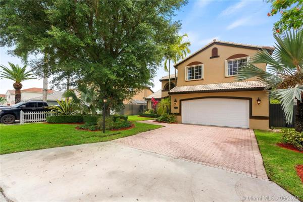 16071 SW 73rd St, Unincorporated Dade County, Florida 33193, image 2