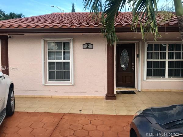 Twin Woods, 2 NW 109th Ct #south, Fountainebleau, Florida 33172, image 2