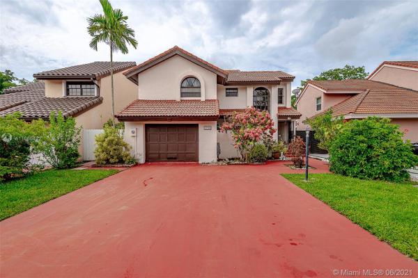 Sunset Harbour, 12744 SW 61st Ter, Kendale Lakes, Florida 33183, image 2