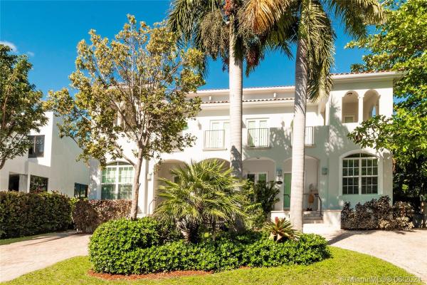 Tropical Isle Homes, 290 Fernwood Rd #2, Key Biscayne, Florida 33149, image 2