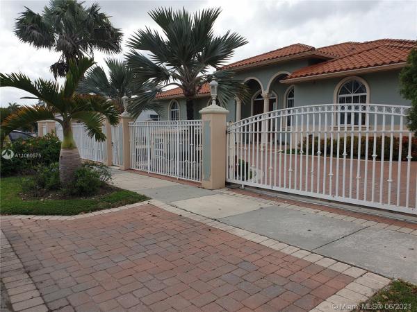 Chelisa, 15745 SW 297th Ter, Leisure City, Florida 33033, image 2