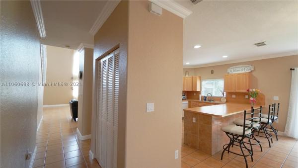 15484 SW 12th Ter, Unincorporated Dade County, Florida 33194, image 2