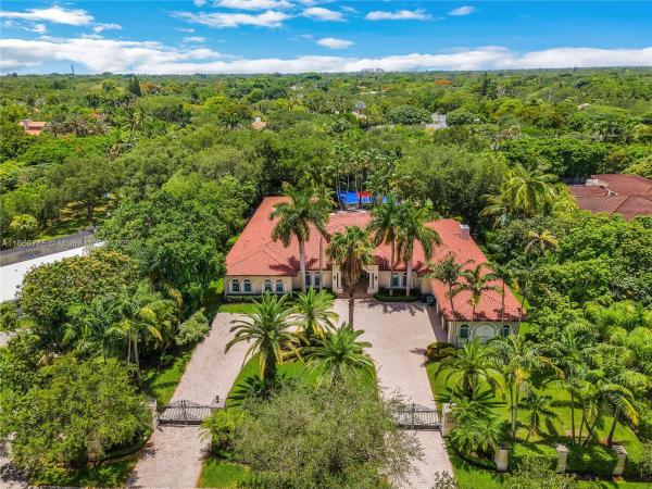 Pinecrest Residential, 5950 SW 104th St, Pinecrest, Florida 33156, image 2