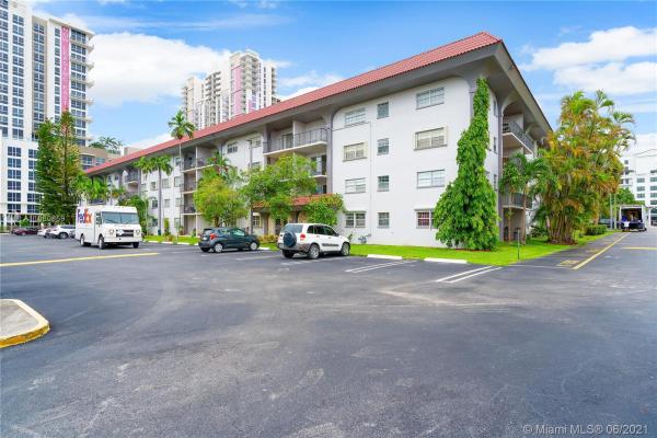 Granada Dadeland, 8107 SW 72nd Ave #223E, Glenvar Heights, Florida 33143, image 2