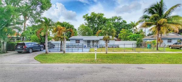 Friedland Manor, 646 SW 7th St, Florida City, Florida 33034, image 2