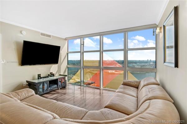 50 Biscayne, 50 Biscayne Blvd #4004, Miami, Florida 33132, image 2