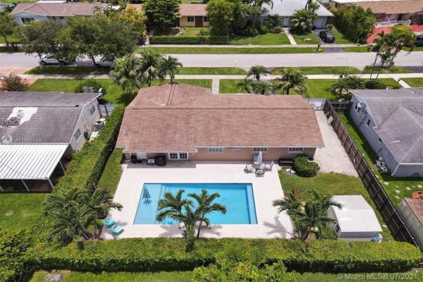 Bel Aire, 18493 SW 89th Pl, Cutler Bay, Florida 33157, image 2