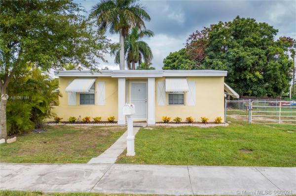 Homestead No HOA, 530 NW 6th Ave, Homestead, Florida 33030, image 2
