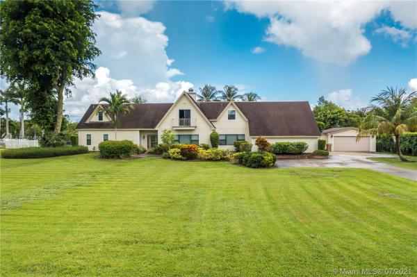 Majestic Groves, 2815 SW 117th Ave, Davie, Florida 33330, image 2