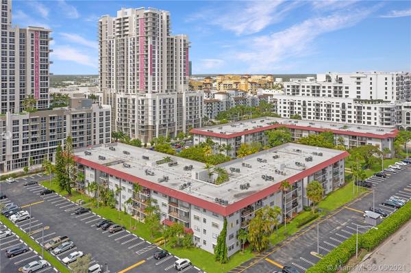 Granada Dadeland, 8101 SW 72nd Ave #206W, Glenvar Heights, Florida 33143, image 2