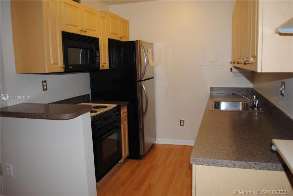 Spanish Trace, 10794 N Kendall Dr #B18, Kendall, Florida 33176, image 2