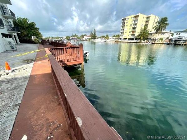 Creek Towers & Yacht Club, 8024 Tatum Waterway Dr #3B, Miami Beach, Florida 33141, image 2