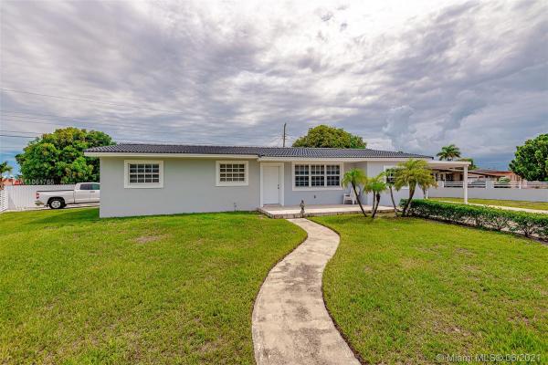 Lake Stevens Estates At Carol City, 5300 NW 183rd St, Miami Gardens, Florida 33055, image 2